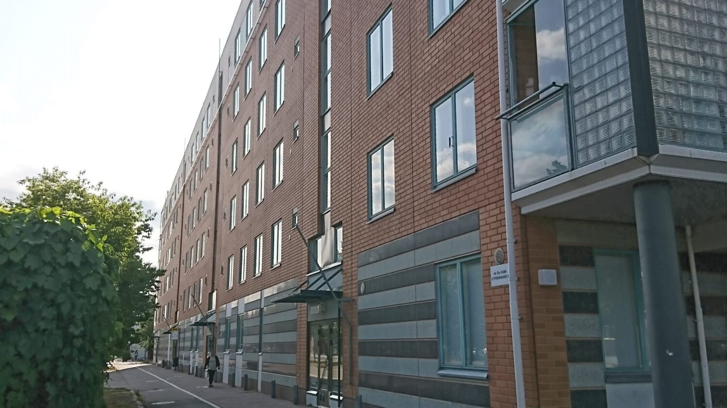 Kohteen Helsinki Itäkeskus HETI VAPAA KOLMIO  vuokrataan mm lyhyellä vuokrasopimuksella pääkuva