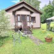 Kohteen Kodikas omakotitalo idyllisellä kaupunkialueella. lisäkuva 1