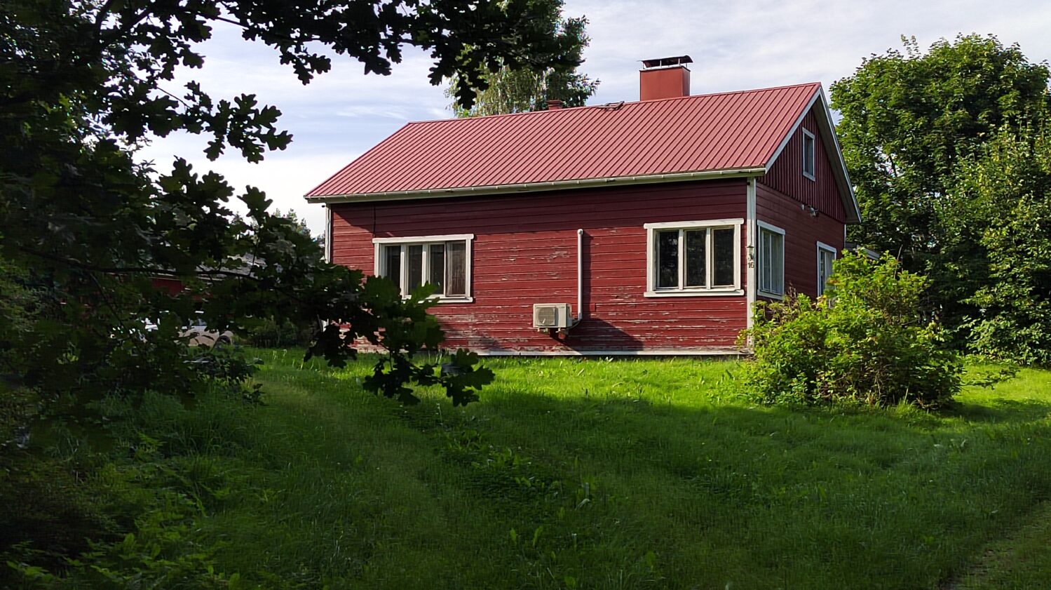 Kohteen Myydään punainen hirsitalo pääkuva