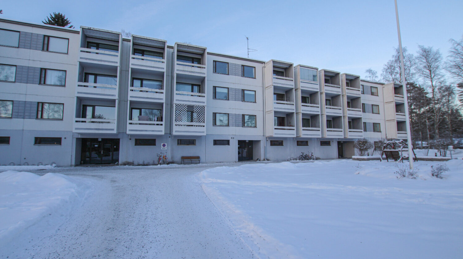 Kohteen Myydään kerrostalo – Mh, oloh,k,kph,vh,parv, Kivenkatu 2, Myllymäki, Kankaanpää pääkuva